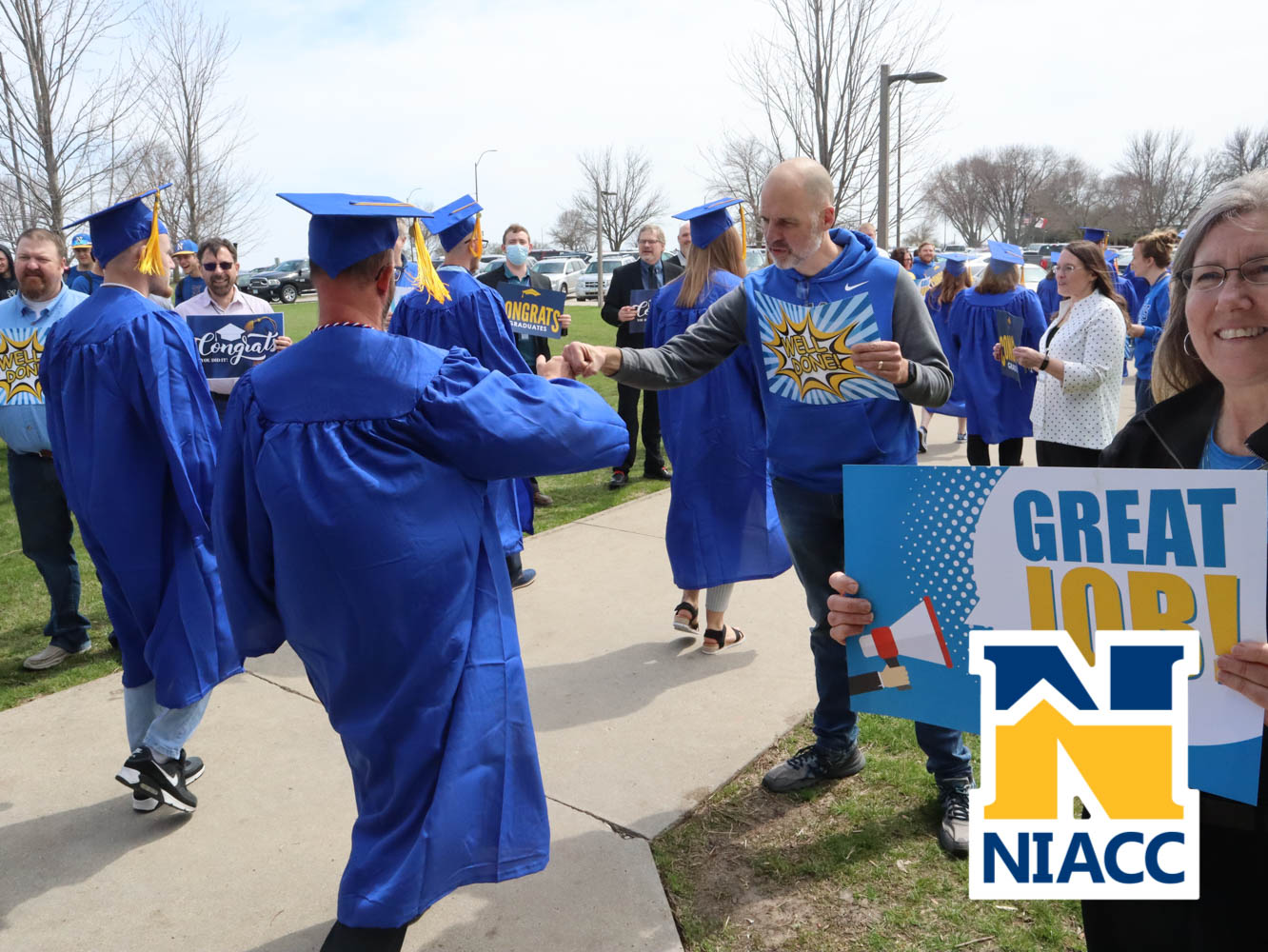 niacc_grad-9