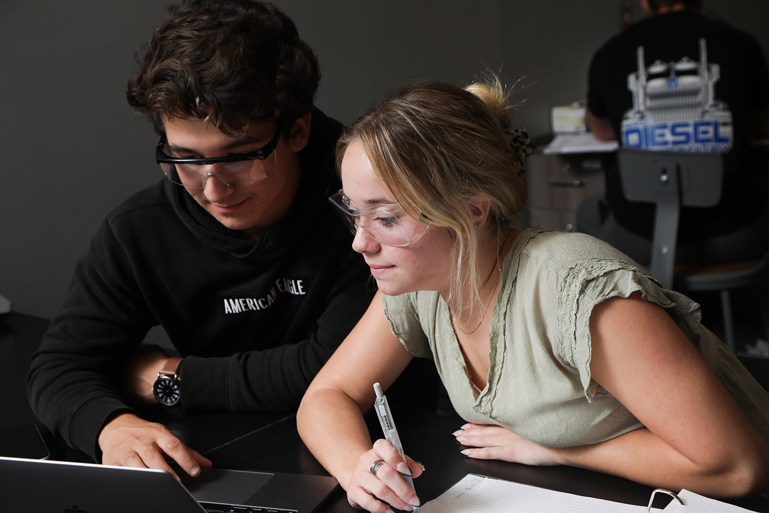 NIACC students working on homework