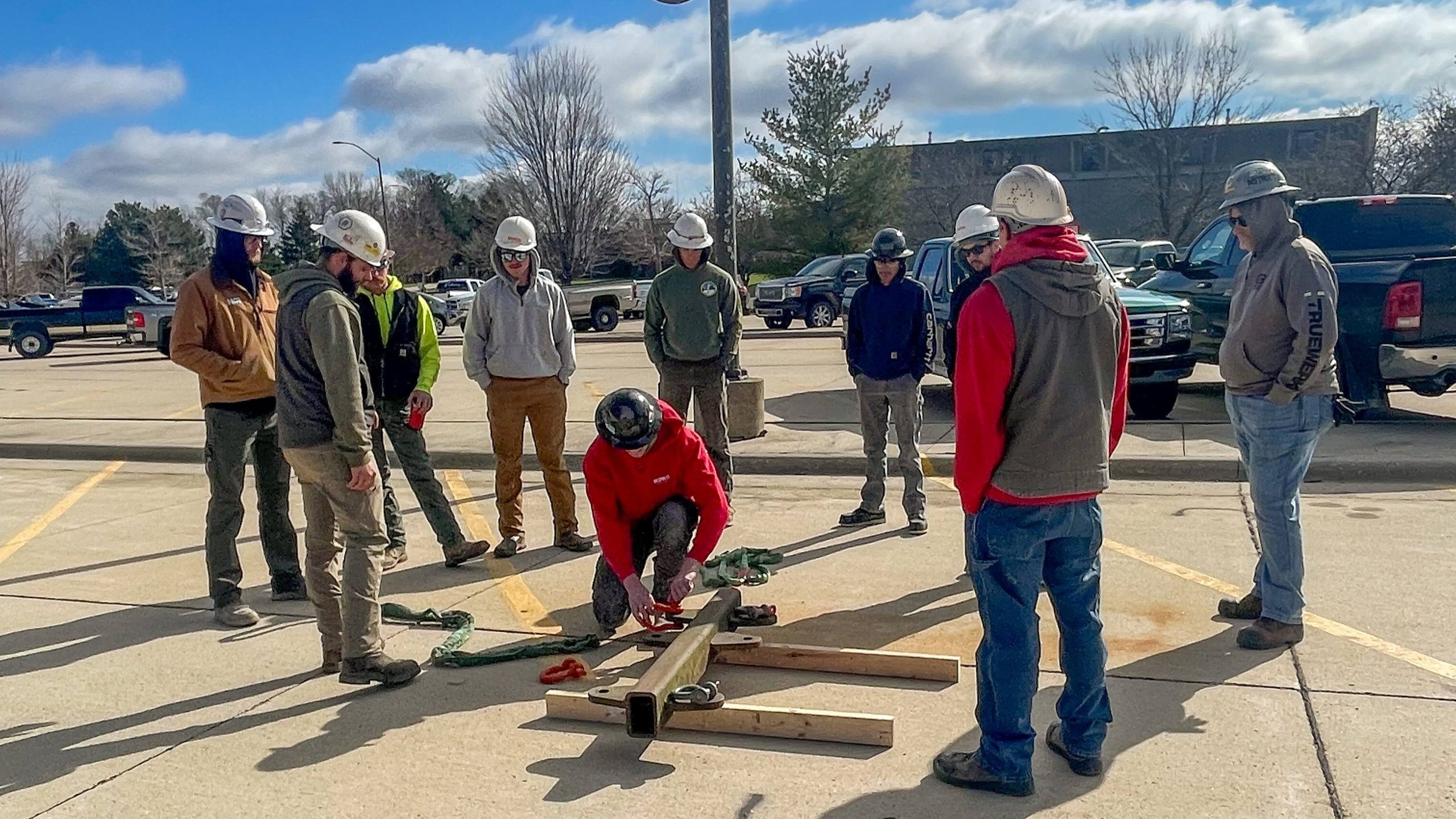 Photo of Henkel employees at a rigging training