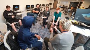 Photo of students during a tutoring session in the Student Learning Center in Beem Center