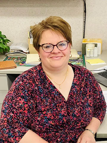 Headshot of Rhonda Nesheim-Kauffman